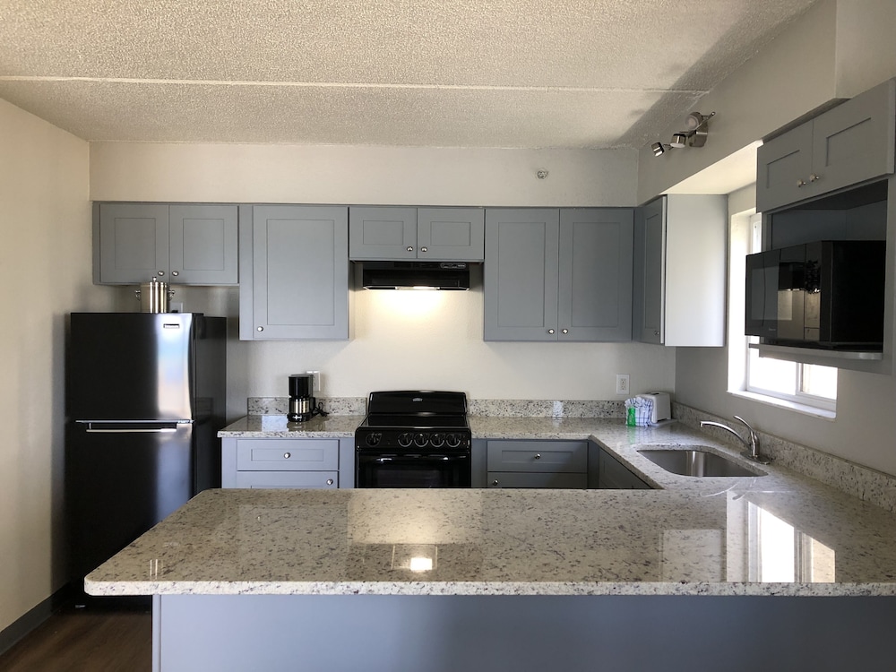 Sugar Sands Inn And Suites Panama City Beach 31/44