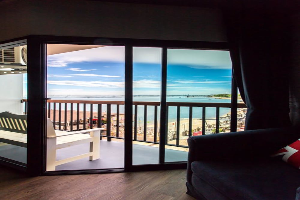 The Loft Seaside Sriracha Hotel 9/68