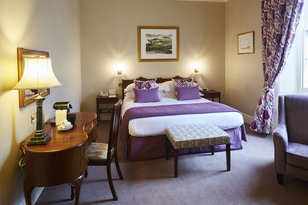 Grand Hotel Eastbourne 25/74