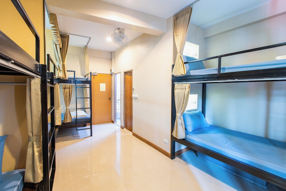 INNER, FAMILY, 8 BEDS