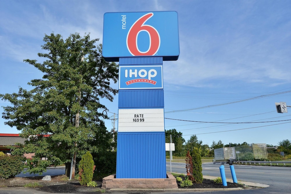 Motel6 Tewksbury, MA - Boston 38/42