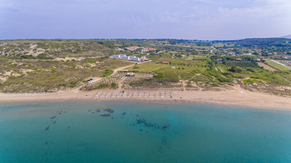 Sukha Inn Otel & Beach 39/50