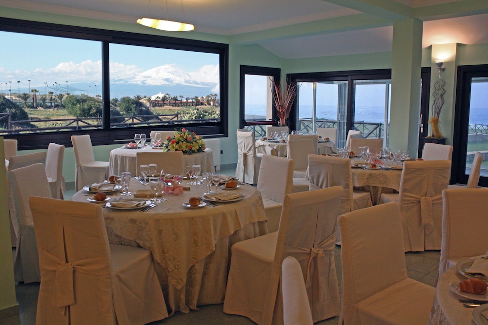 HOTEL RESIDENCE CAPO CAMPOLATO 38/58