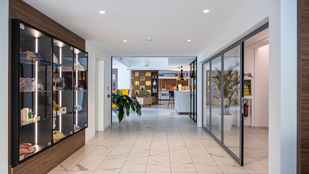 Solho Hotel 9/49