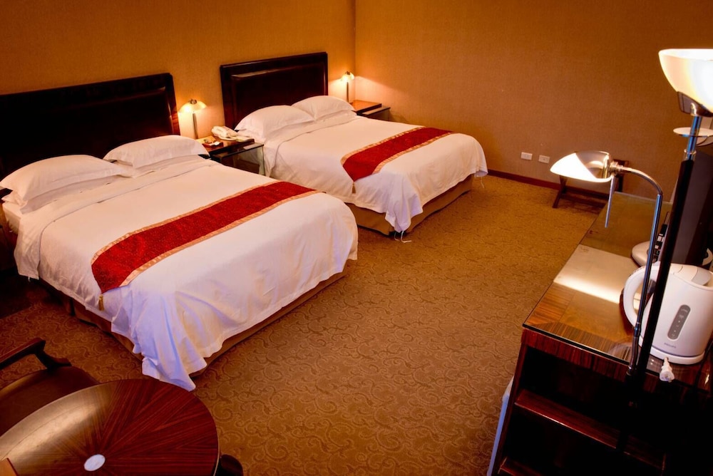 Resort One Hotel 8/37