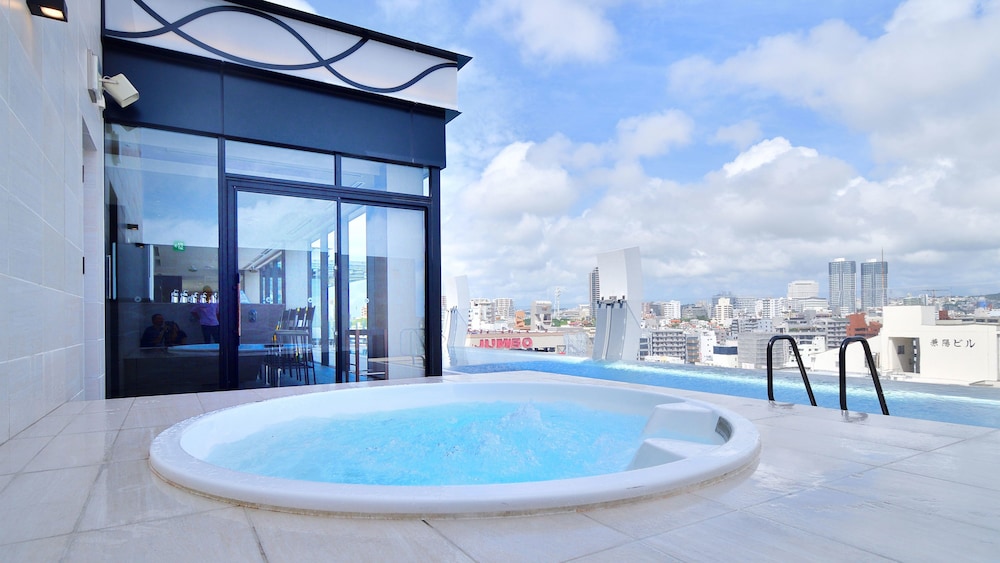 Hotel Aqua Citta Naha by WBF 5/83