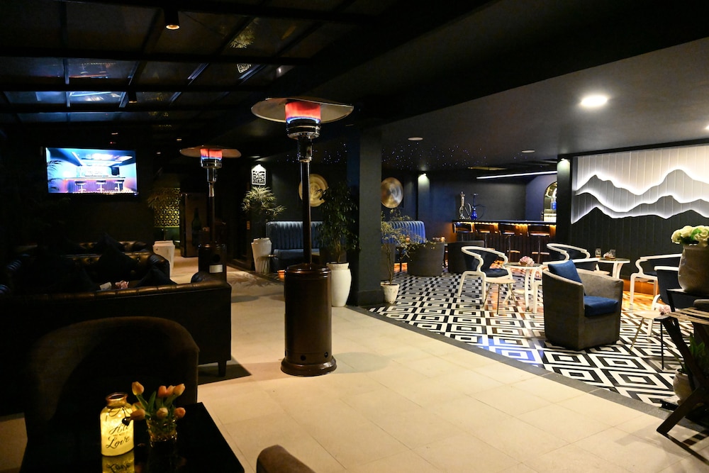 Vannasut Hotel and Spa 42/46