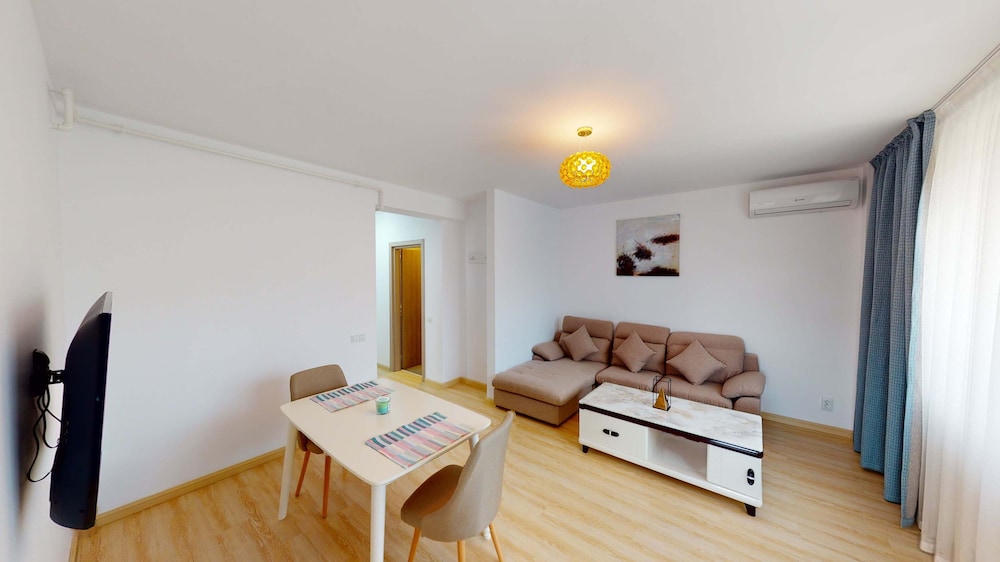 Le Blanc Aparthotel 44/68