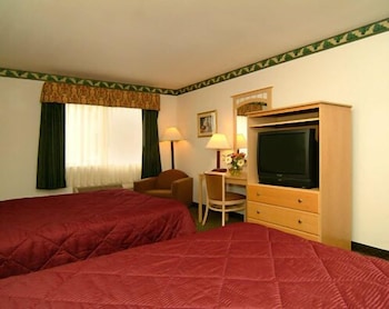 Lamplighter Inn Suites 40/46