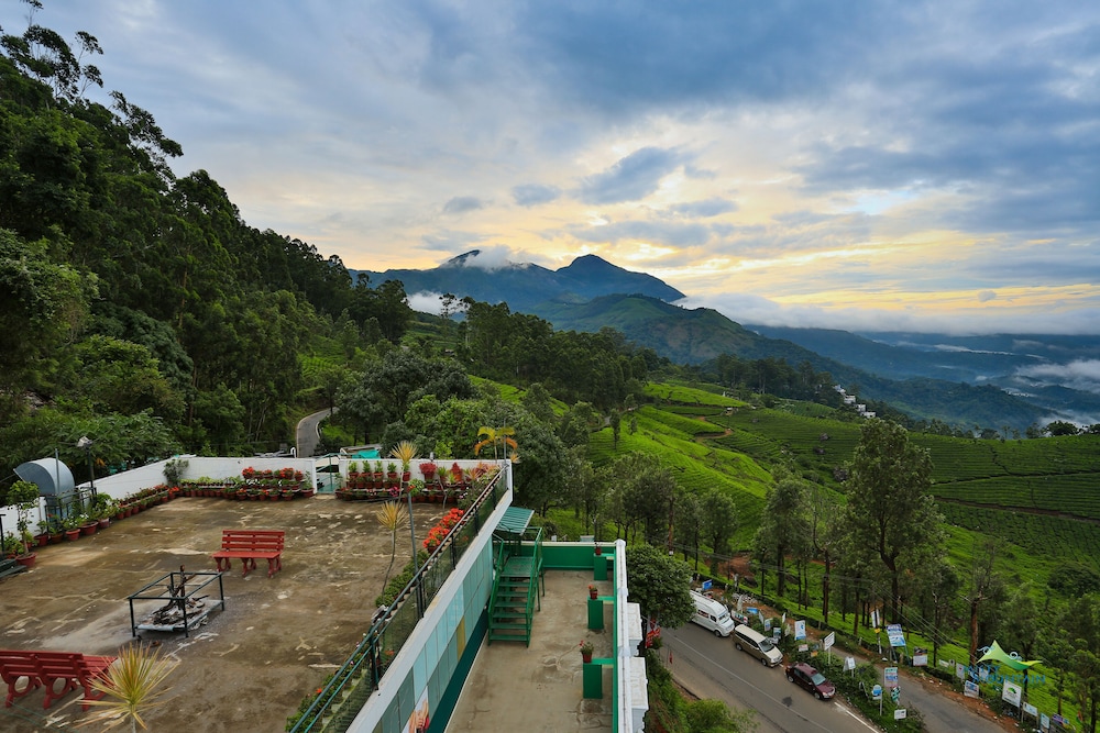 MISTY MOUNTAIN RESORT 63/64