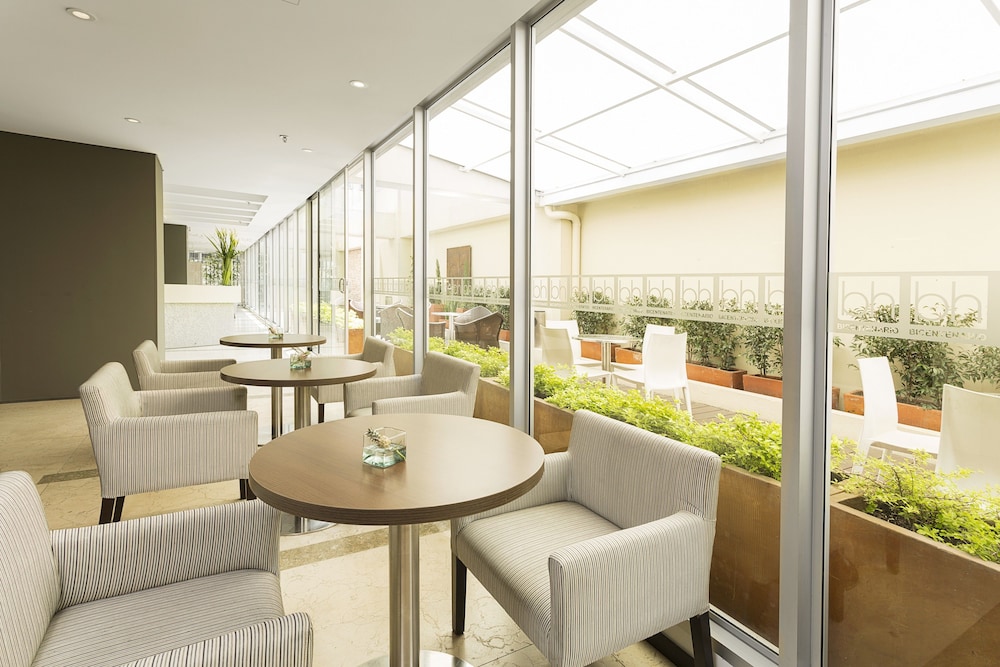 Hotel Bh Bicentenario 32/51