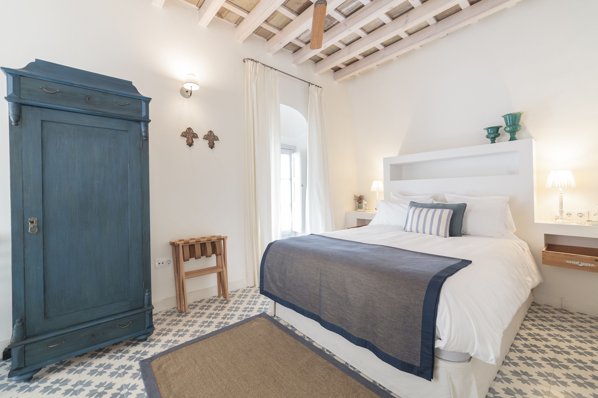 BLUE, DOUBLE BED, BALCONY