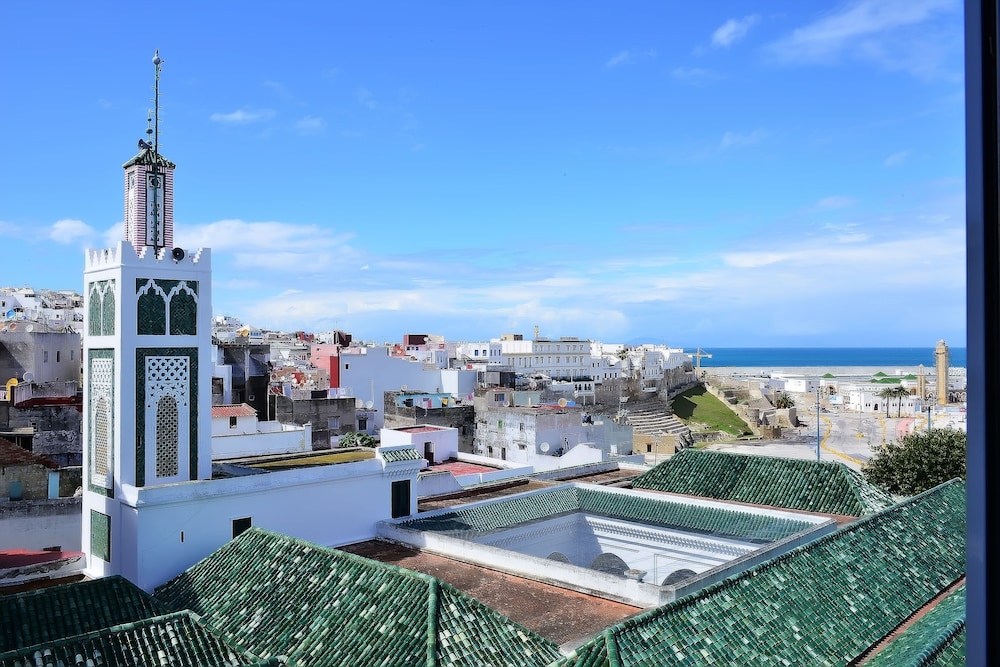 HOTEL MAMORA 71/72