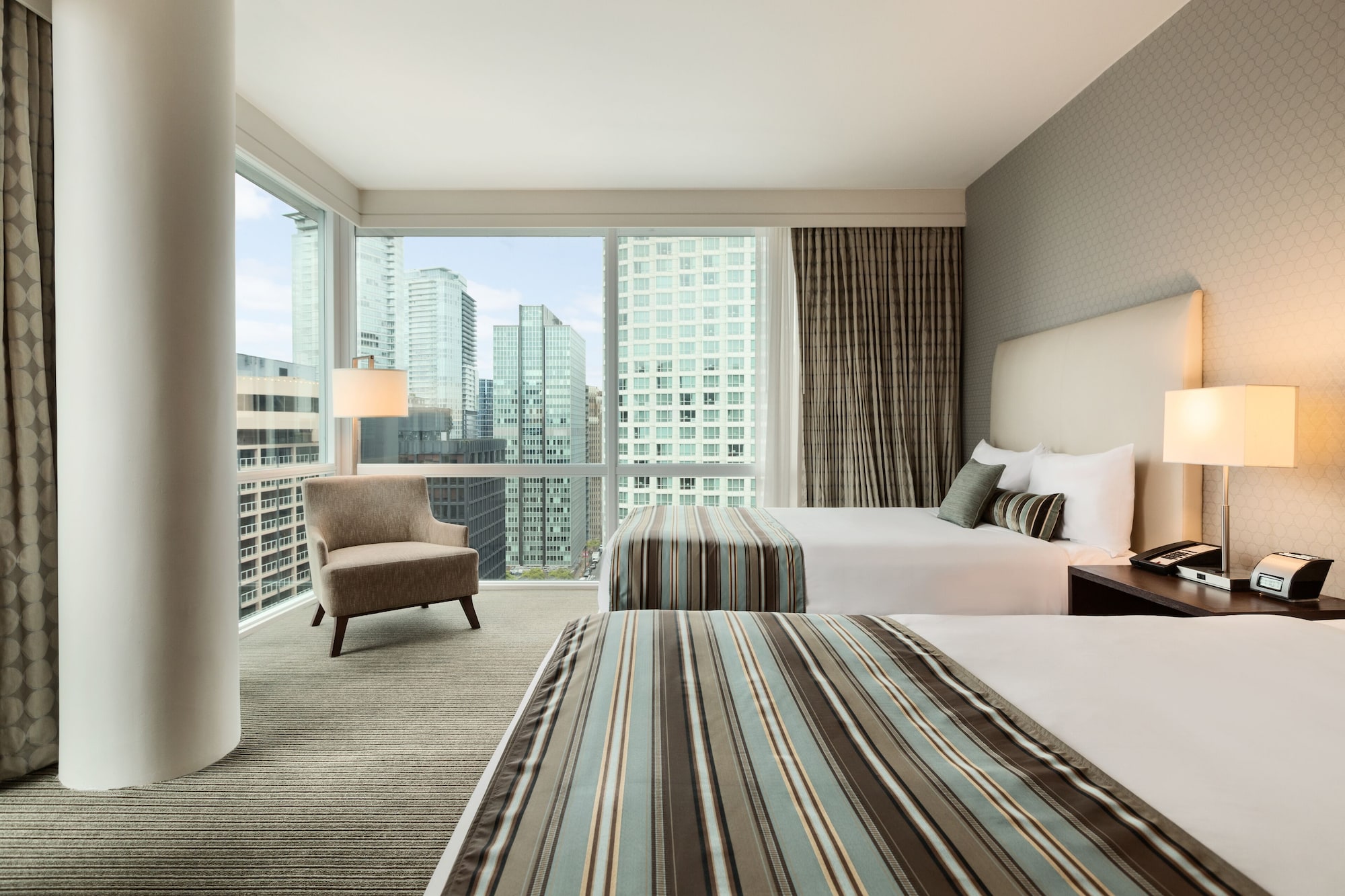 SUPERIOR, 2 DOUBLE BEDS