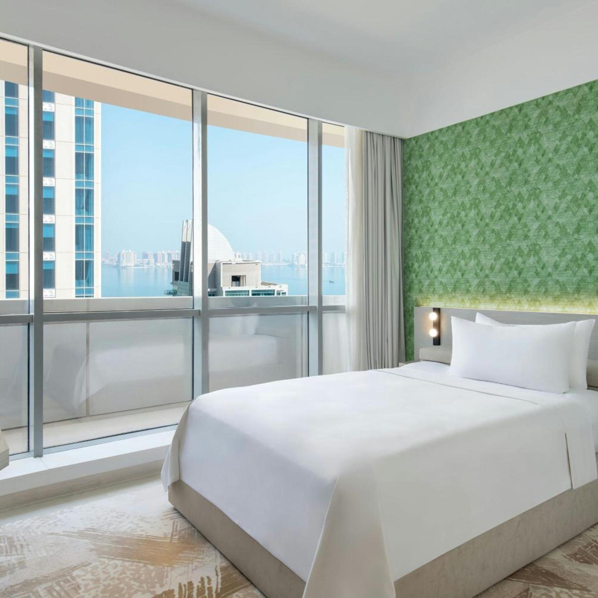 شقة بسرير كينج وسرير كوين بإطلالة على المدينة بغرفتي نوم، Element West Bay Doha 3/10