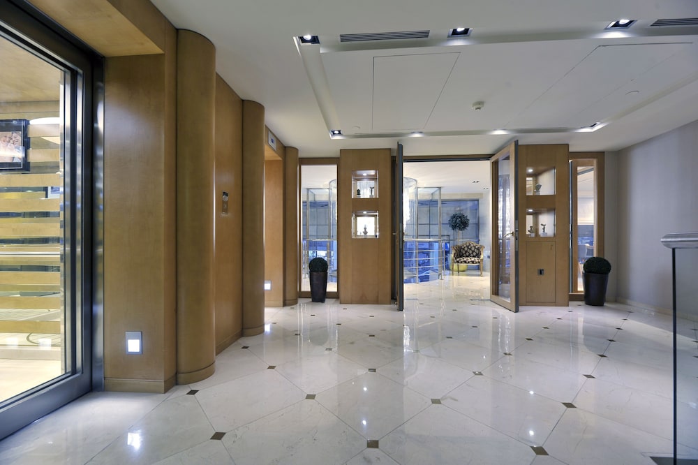 Melia Athens 9/73