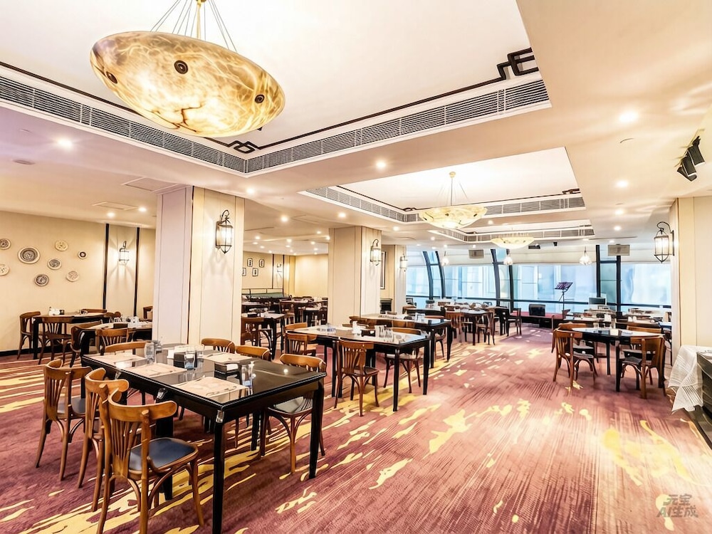 Metropark Hotel Macau 53/60