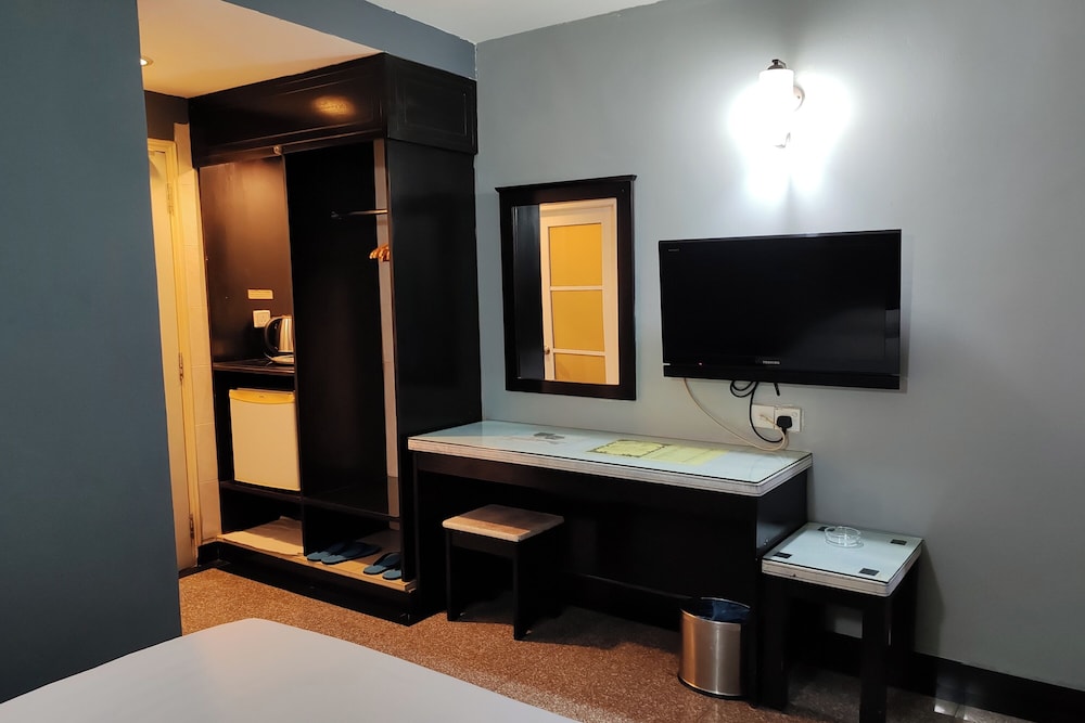 Hotel Sri Puchong 38/43
