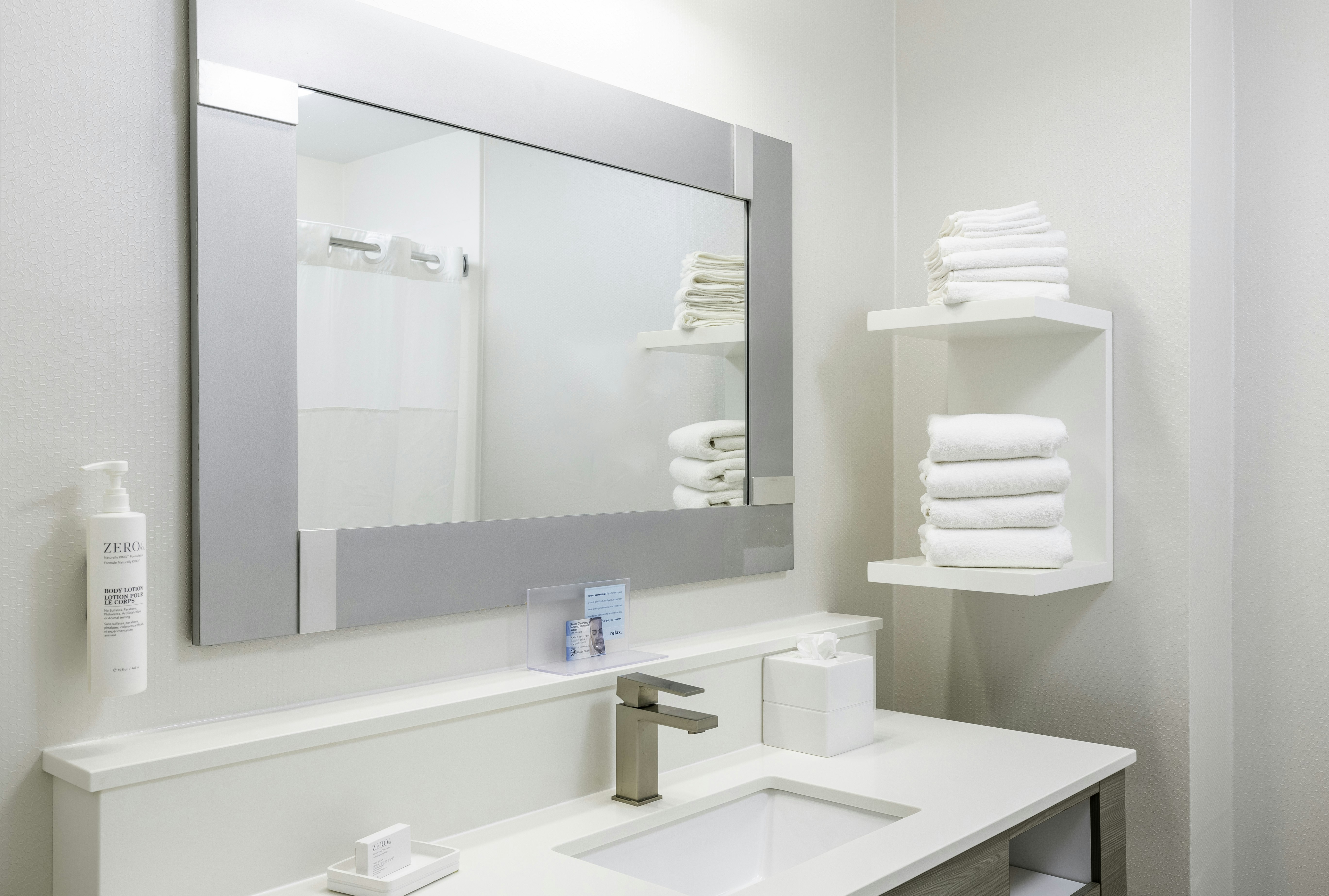 Hampton Inn East Windsor 75/75