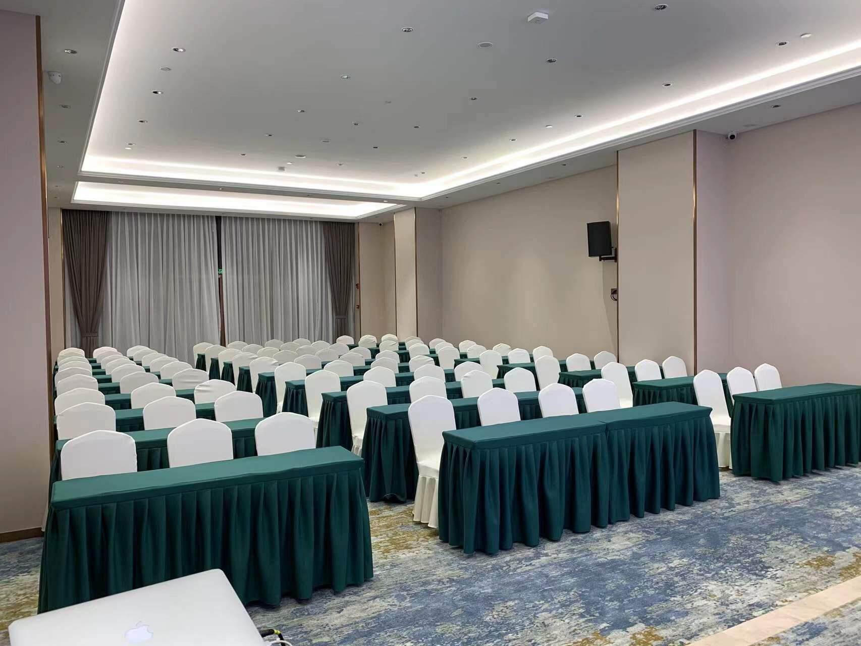 Vienna International Hotel (Chengdu Longquan Automobile City Aviation Academy Branch) 40/45