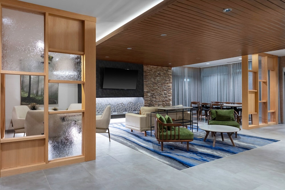Fairfield Inn & Suites by Marriott Atlanta Marietta 8/18