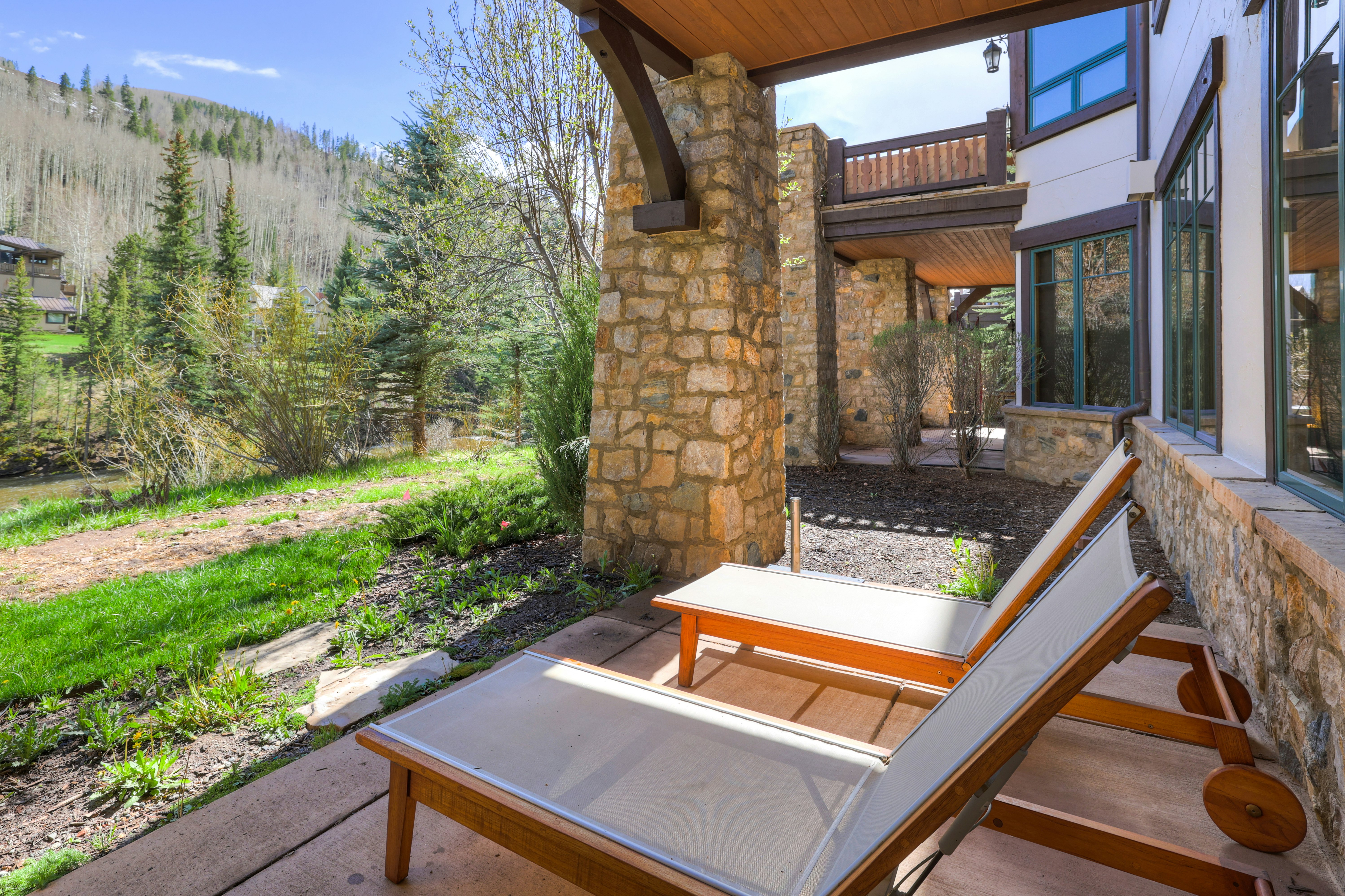 Vail Resorts' Legendary Lodging at Ritz-Carlton Residences 26/50