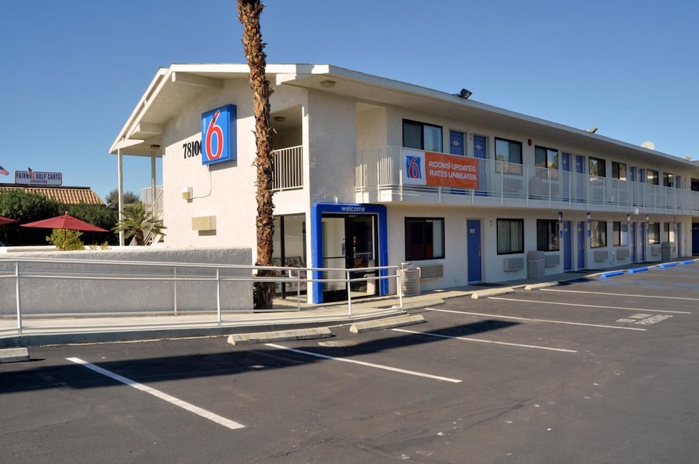 Motel6 Palm Desert, CA - Palm Springs Area 6/37