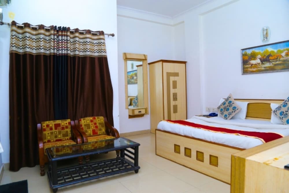 HOTEL RIYA PALACE 32/50