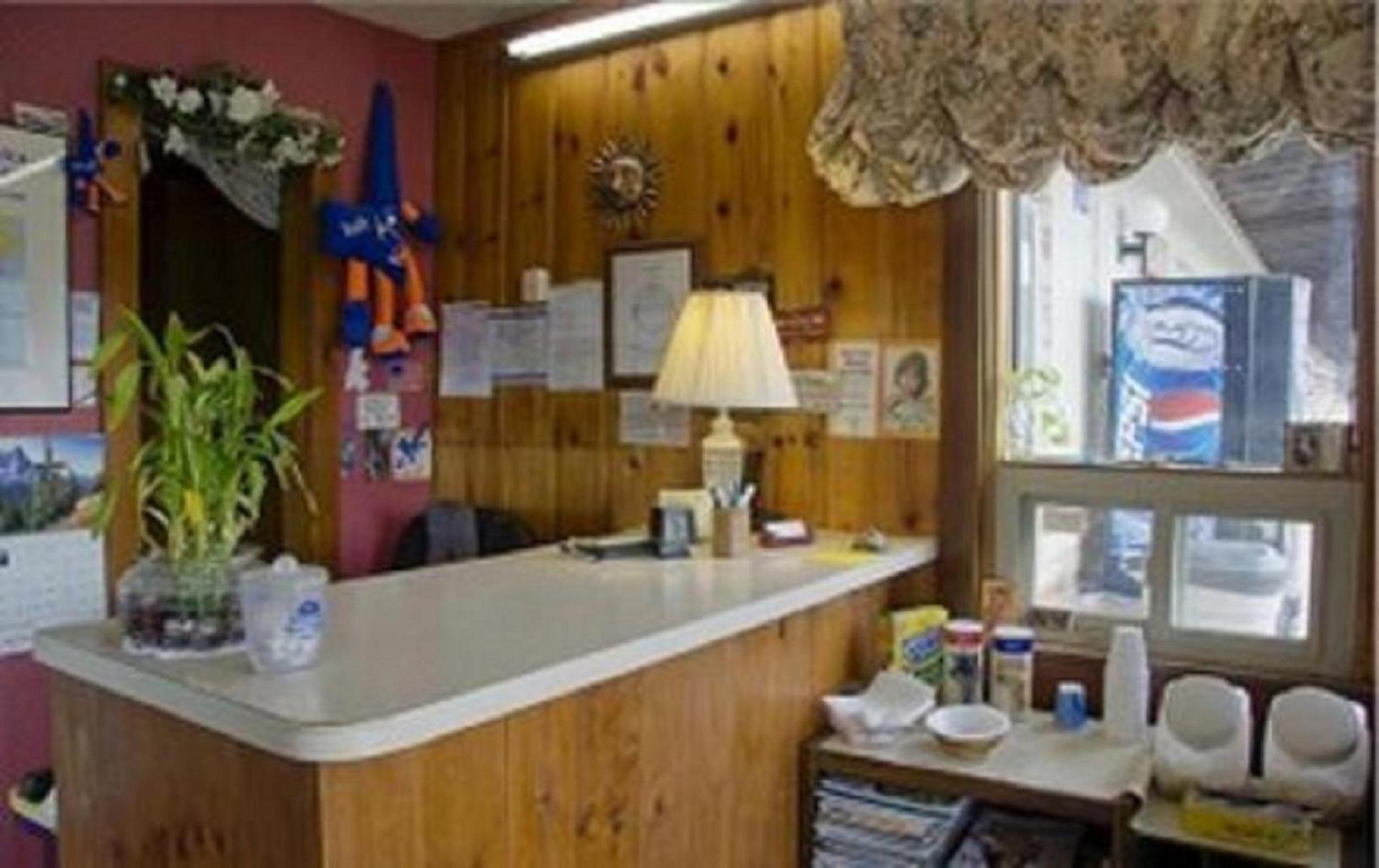 Best Inn 4/17