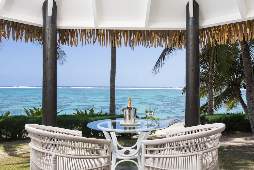 Motu Beachfront Art Villas 28/65