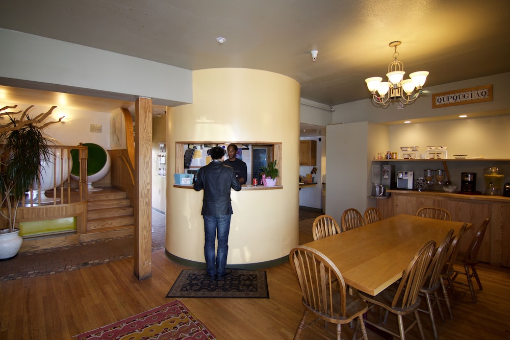 Qupqugiaq Inn 48/61
