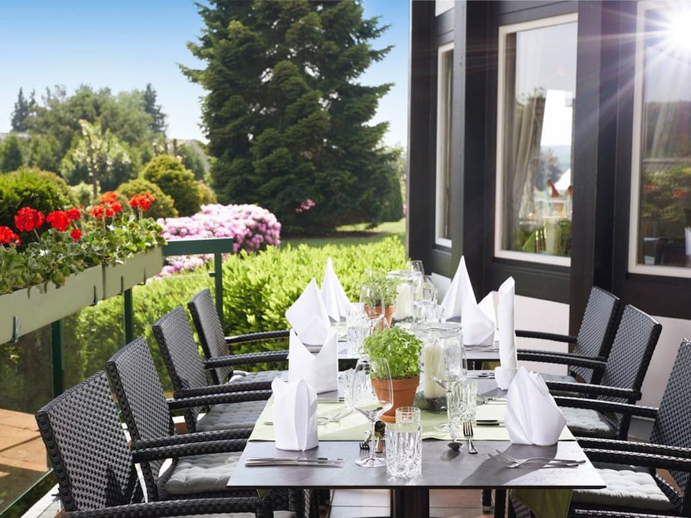 Hotel Derichsweiler Hof 23/43