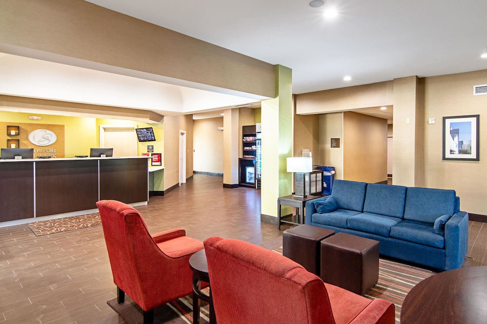 Comfort Suites NW Dallas Near Love Field 27/49