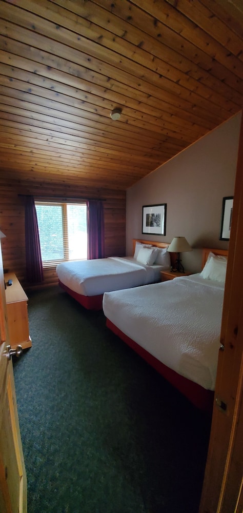 Miette Mountain Cabins 24/50