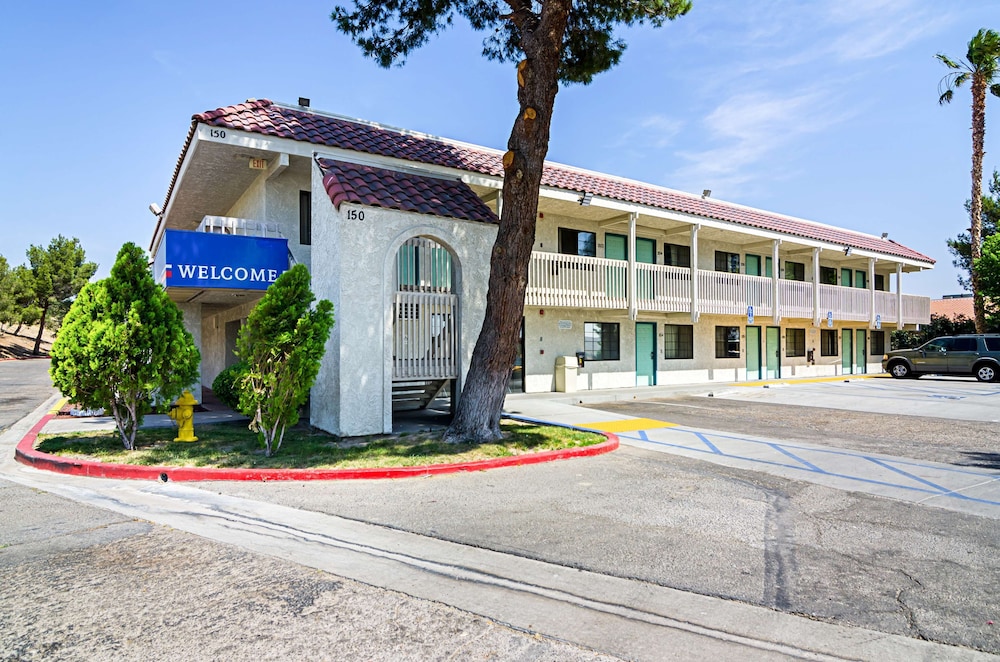 Motel6 Barstow, CA 40/57
