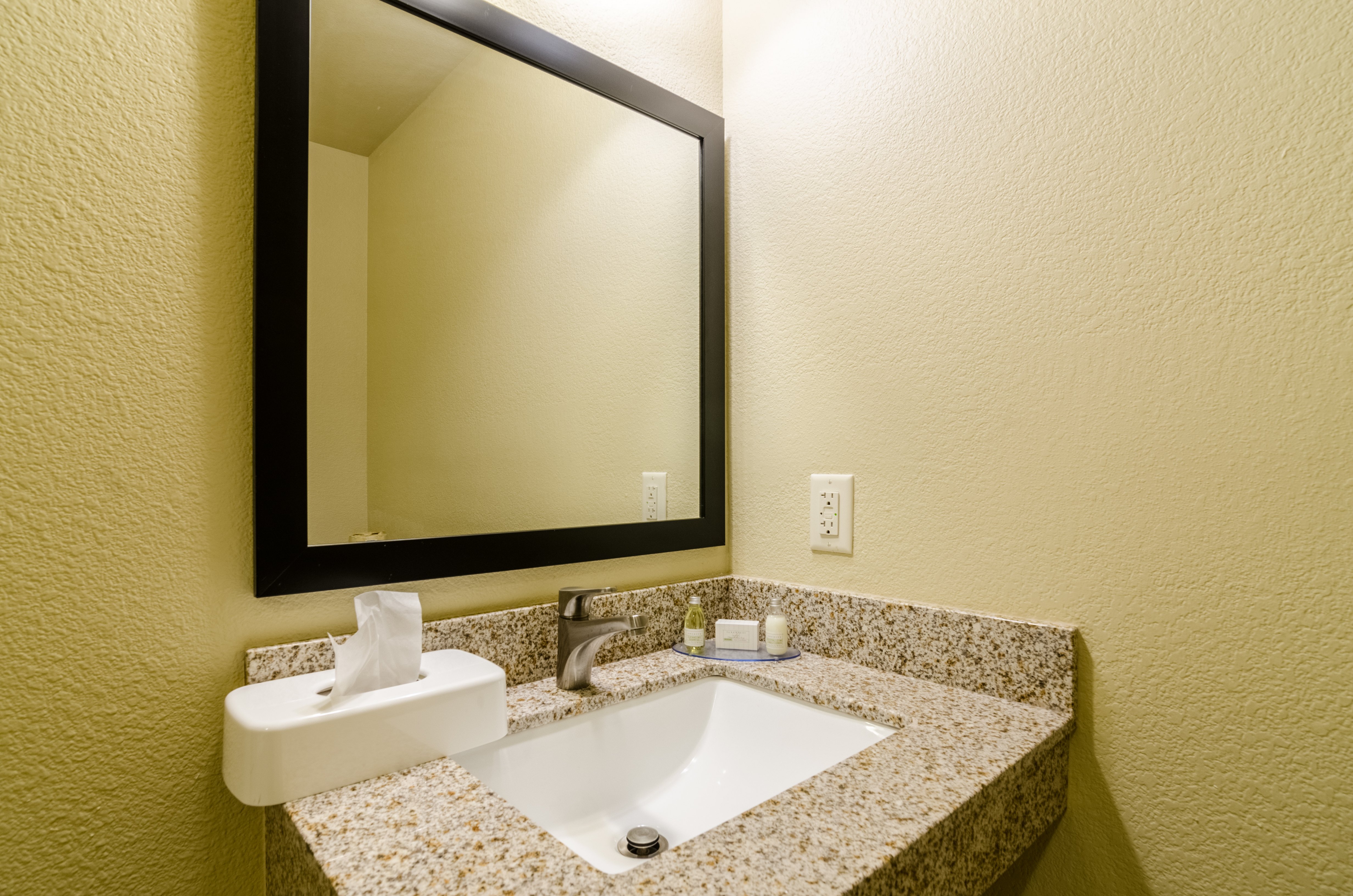 Cobblestone Hotel & Suites - McCook 47/50