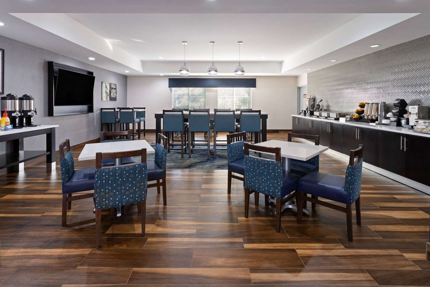 La Quinta Inn & Suites by Wyndham Atlanta South - Newnan 16/21