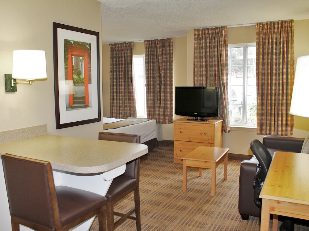 Extended Stay America Suites Houston Galleria Uptown 39/55