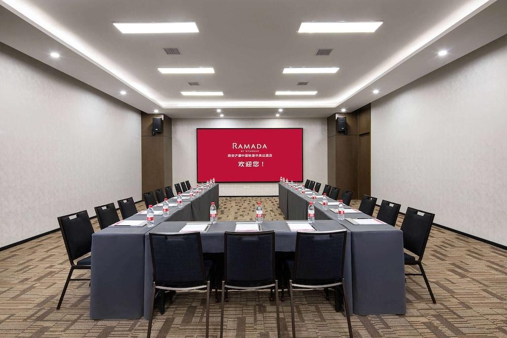 Ramada by Wyndham Xi'an Chanba 35/40