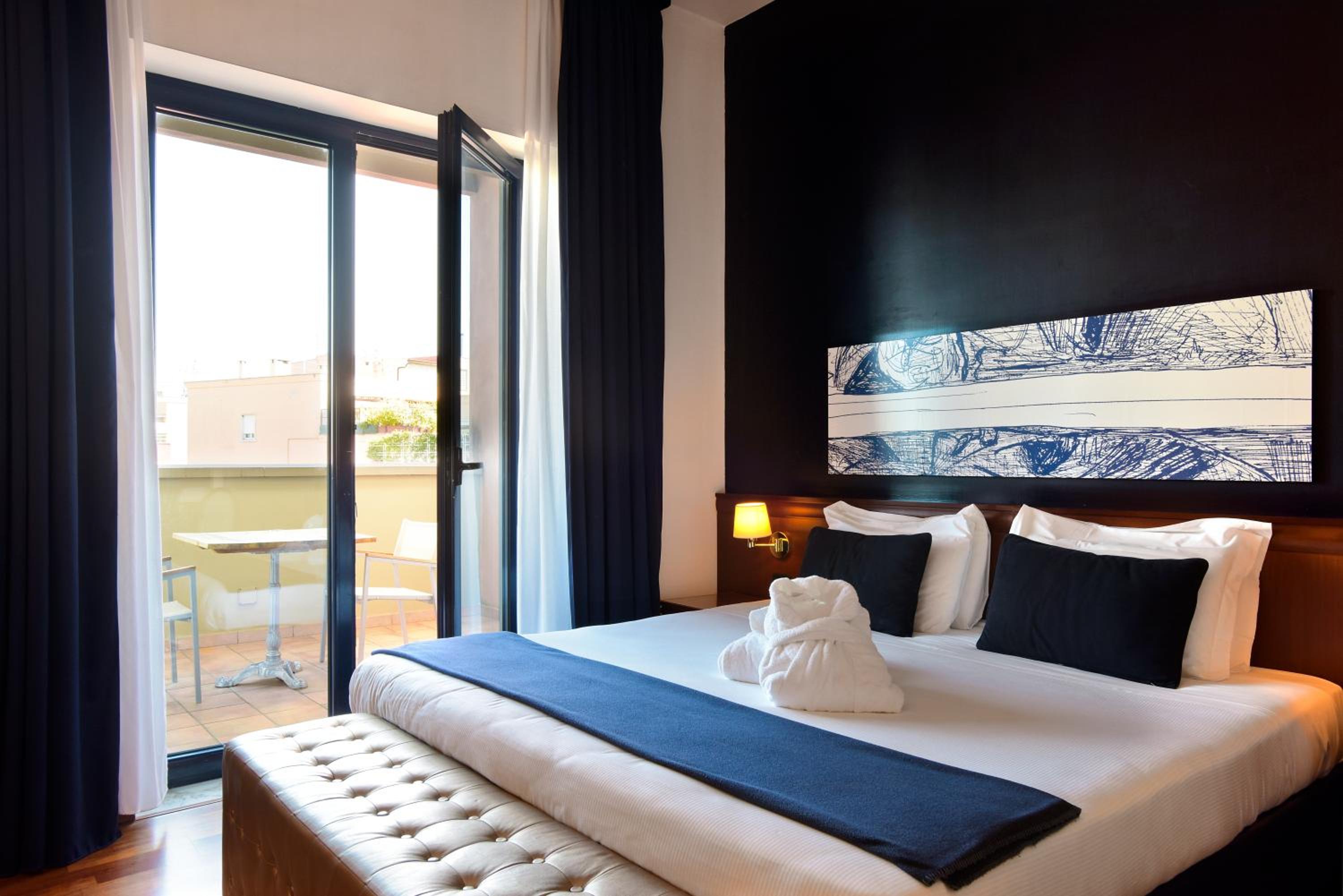 Deluxe, King Bed, Balcony