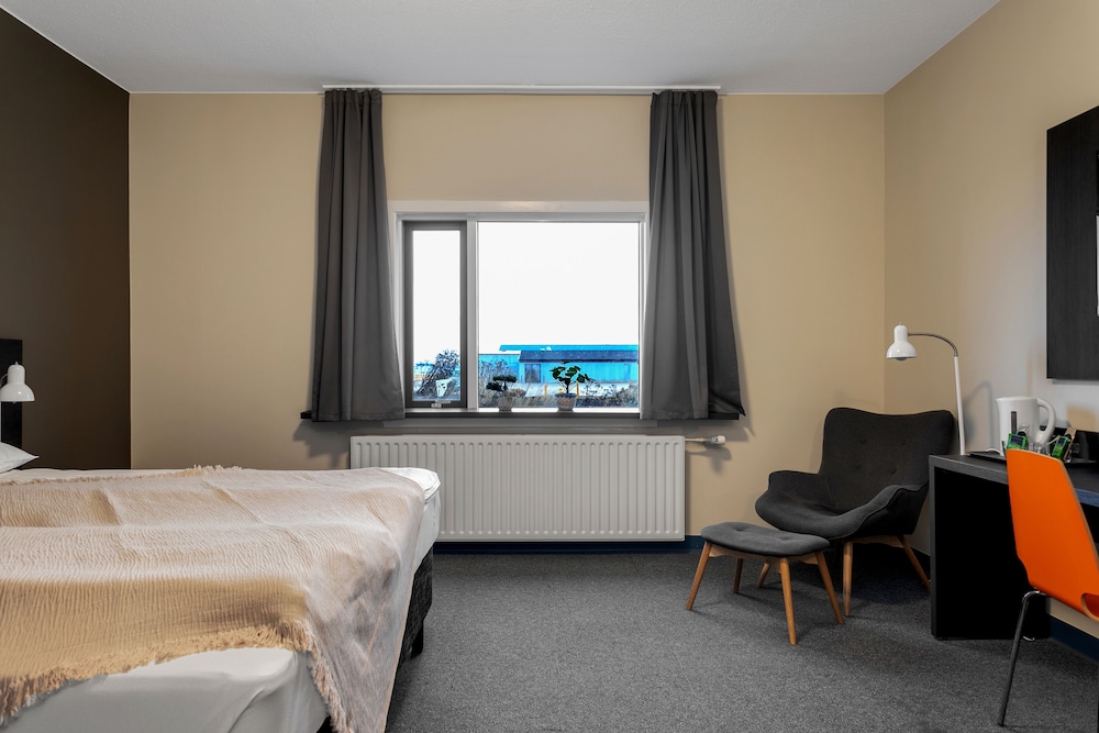 Konvin Hotel by Reykjavik Keflavik Airport 20/80
