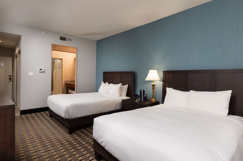 Inn at the Colonnade Baltimore a DoubleTree by Hilton Hotel 16/96