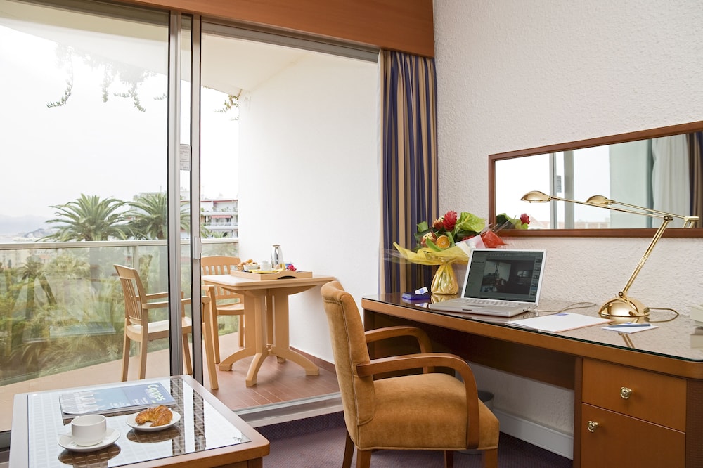 Hotel Cannes Montfleury 25/28