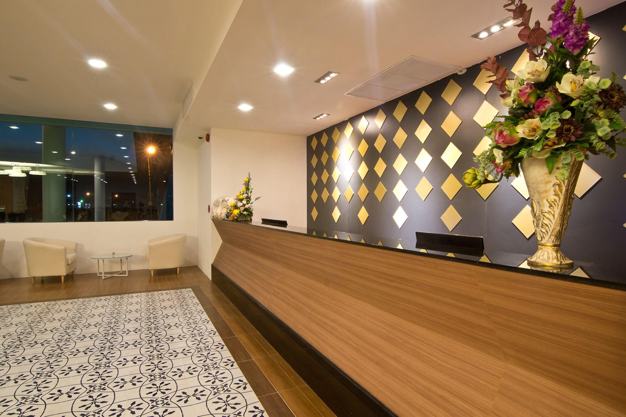 Tevan Jomtien Pattaya 7/50