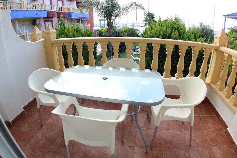 APARTAMENTOS MARINA INTERNACIONAL 33/50