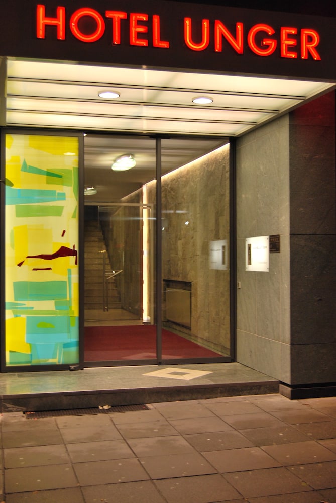 UNGER HOTEL 7/61