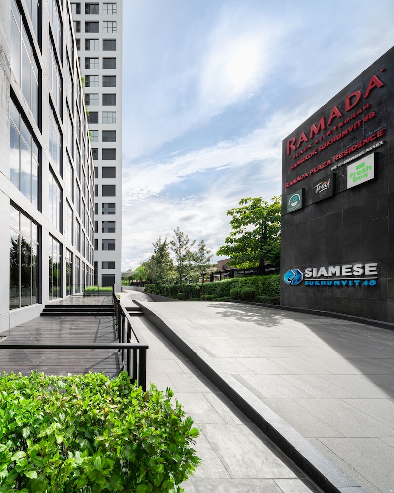 Ramada Plaza by Wyndham Bangkok Sukhumvit 48 42/50