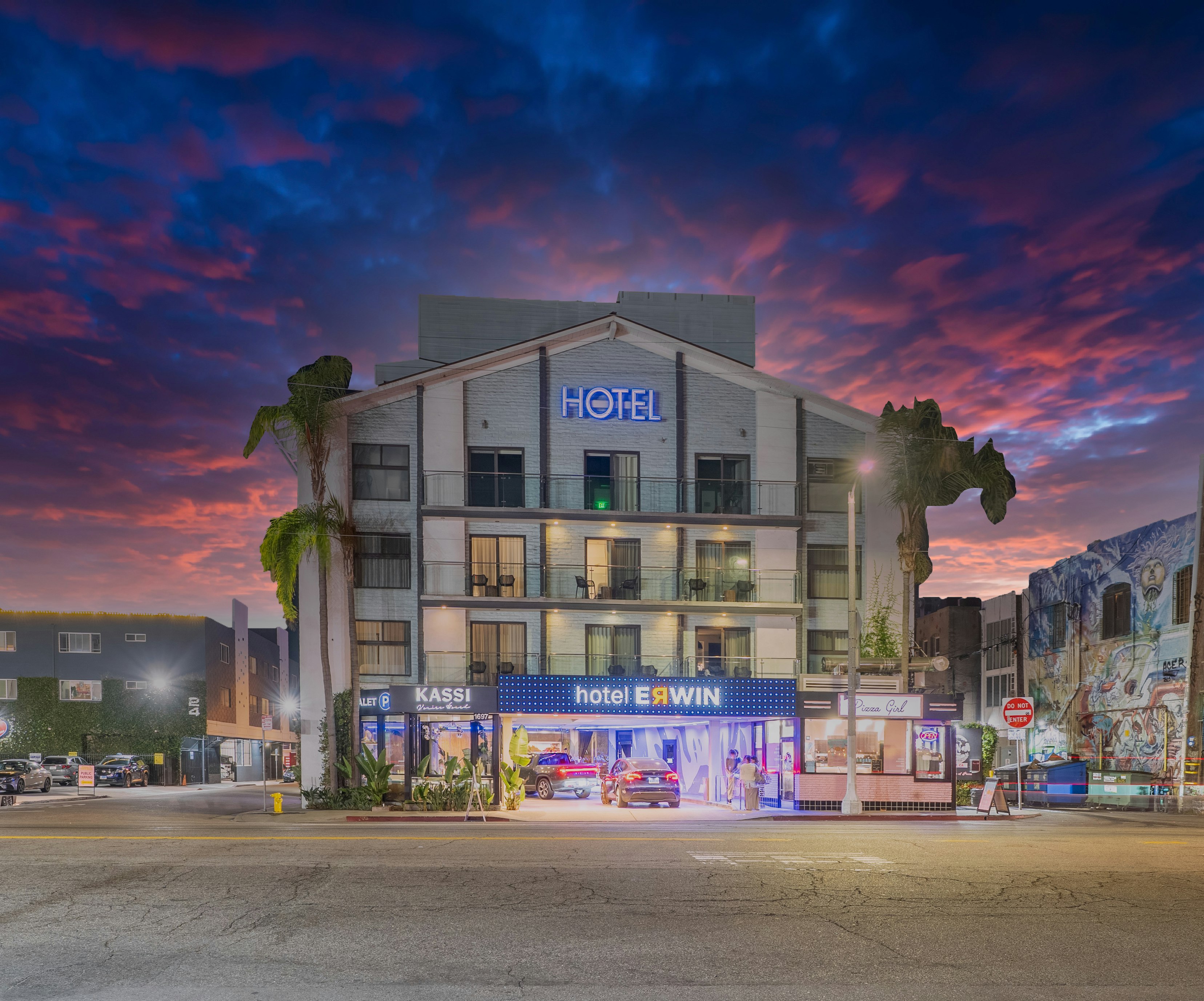 Hotel Erwin 4/83