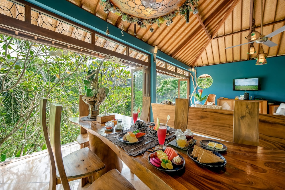 Villa Umah Shanti 38/50