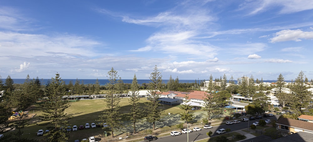 Ocean Pacific Resort 68/73